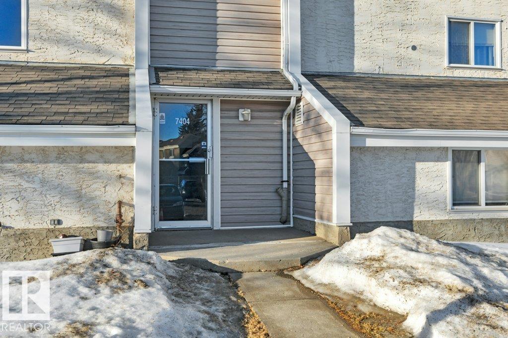 #3 7404 38 AV NW
