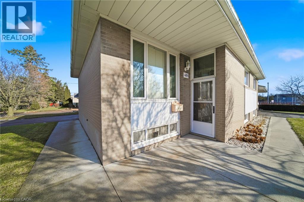 491 WARMINSTER Drive