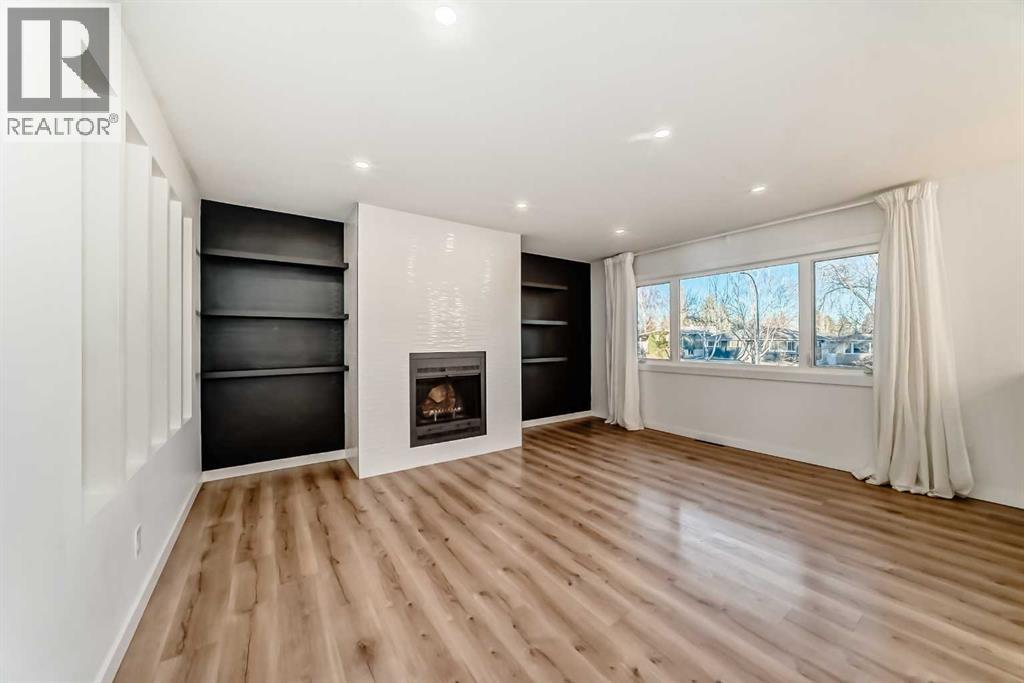 9803 Fairmount Drive SE