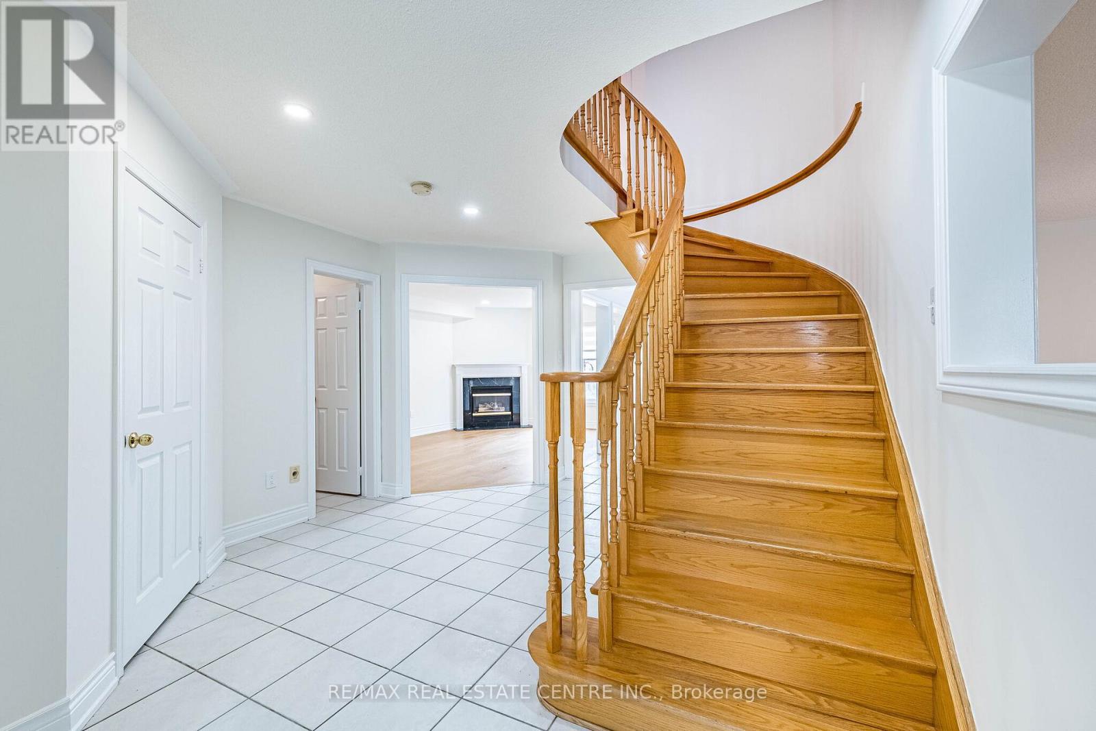 3469 OLD ORCHARD PARK DRIVE