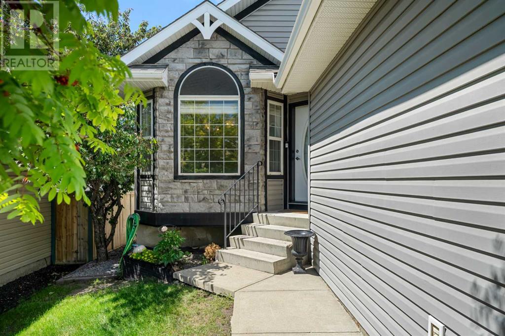 207 Arbour Butte Road NW