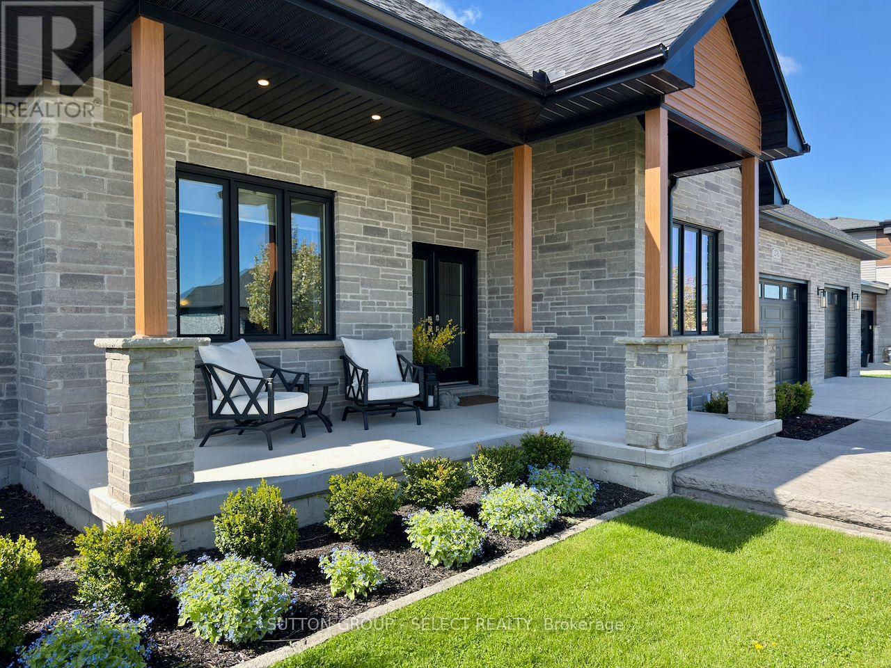 276 HAZELTON LANE