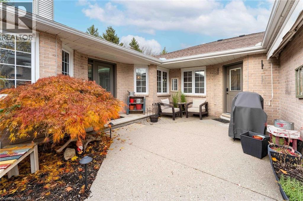 94 WOODLAWN Road E Unit# 3