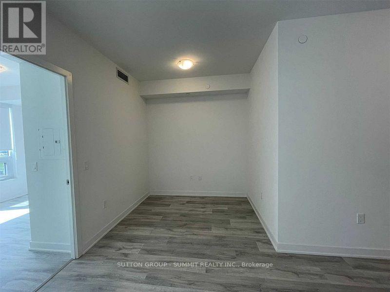 301 - 4655 METCALFE AVENUE