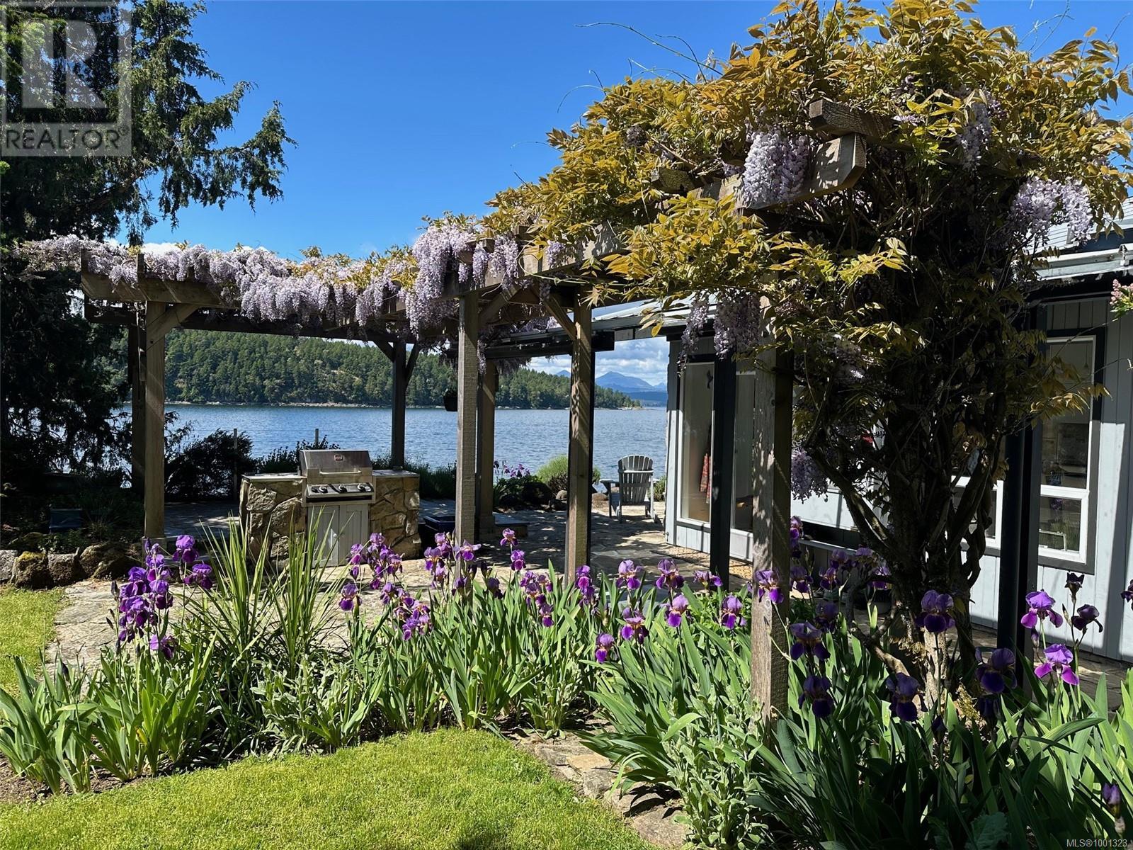 217 Pilkey Point Rd