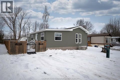 63 Dunkirk DRIVE Chatham ON N7L5J5