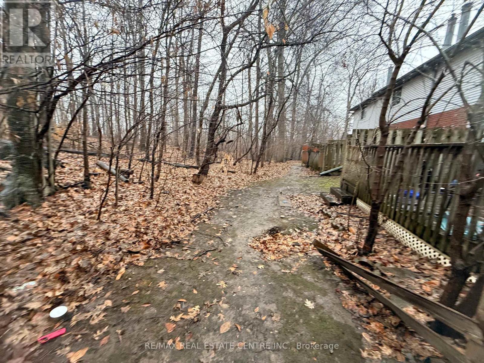 29 - 219 KINGSWOOD DRIVE