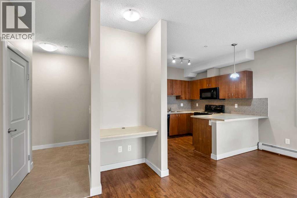 111, 162 Country Village Circle NE