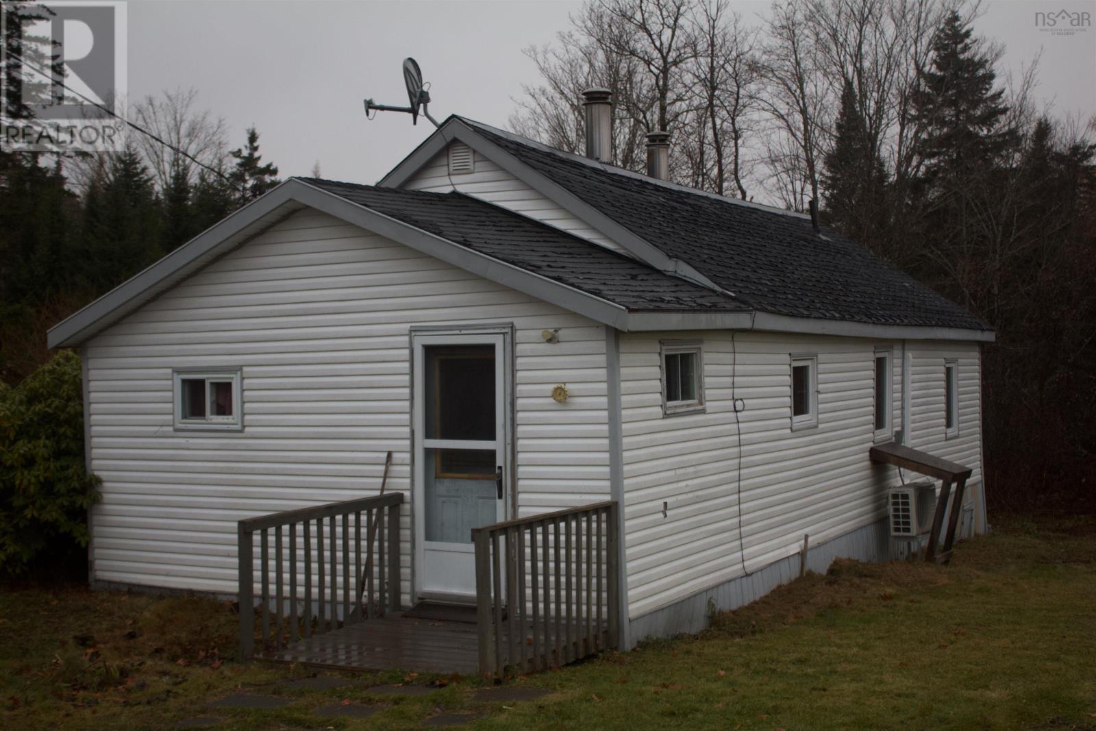 Photo 1 of 25 — 173 Pleasant Valley Road, Pleasant Valley, NS B0N1X0