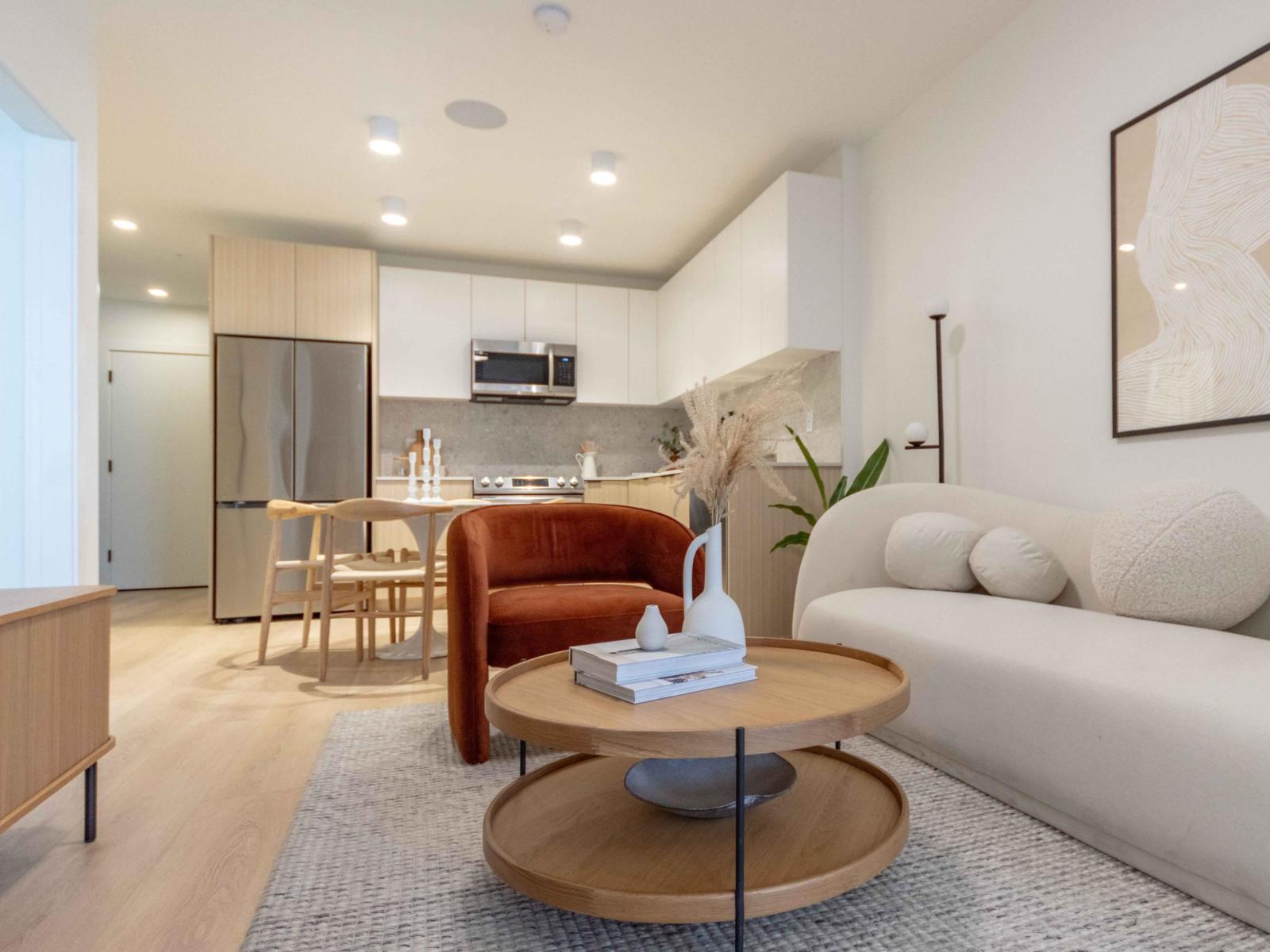 606 13455 94A AVENUE