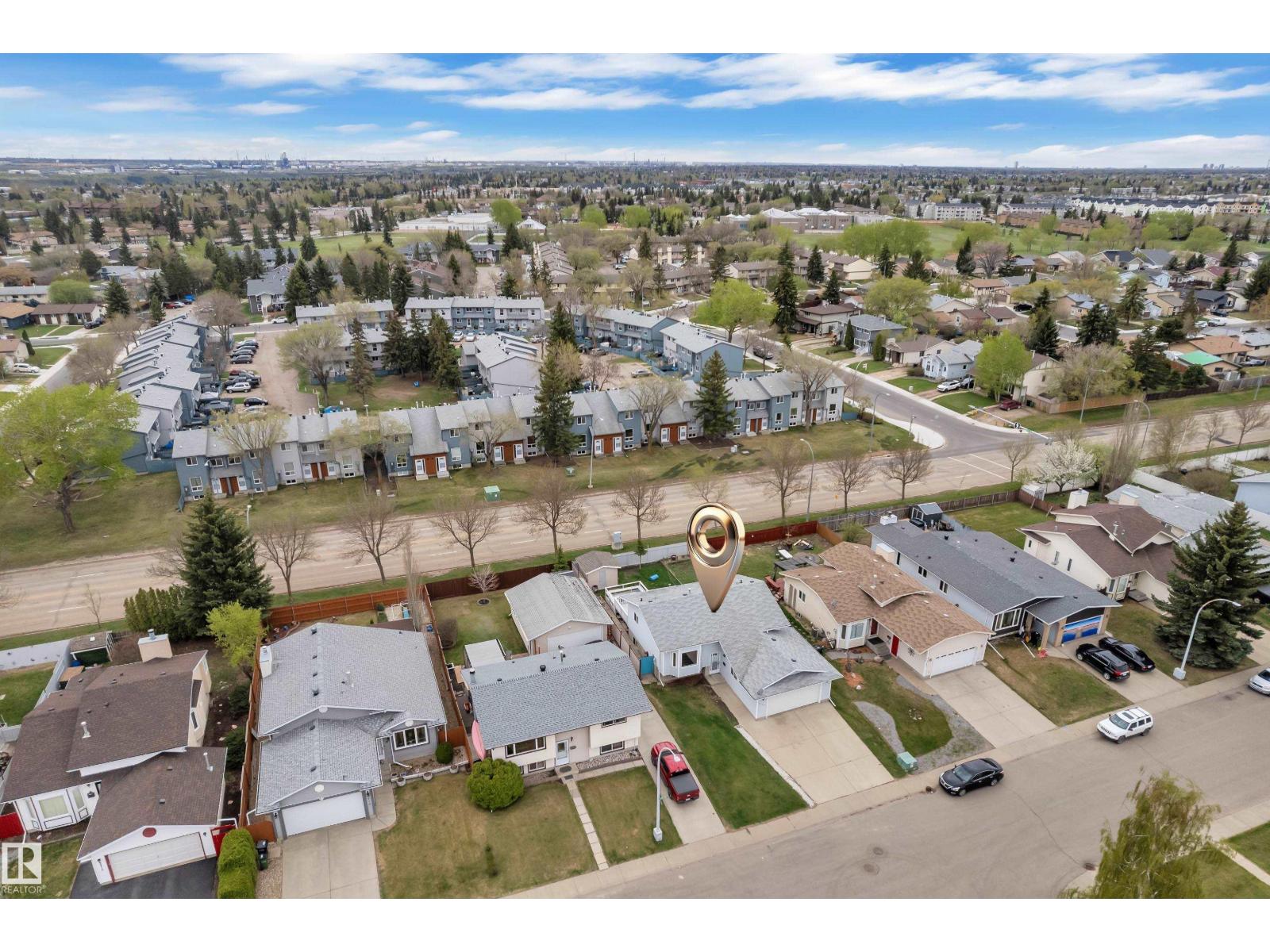 3227 145 AV NW
