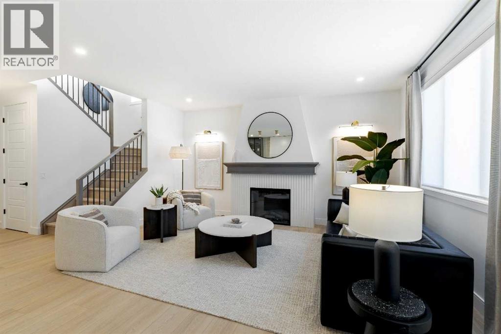 192 Amblestone Crescent NW