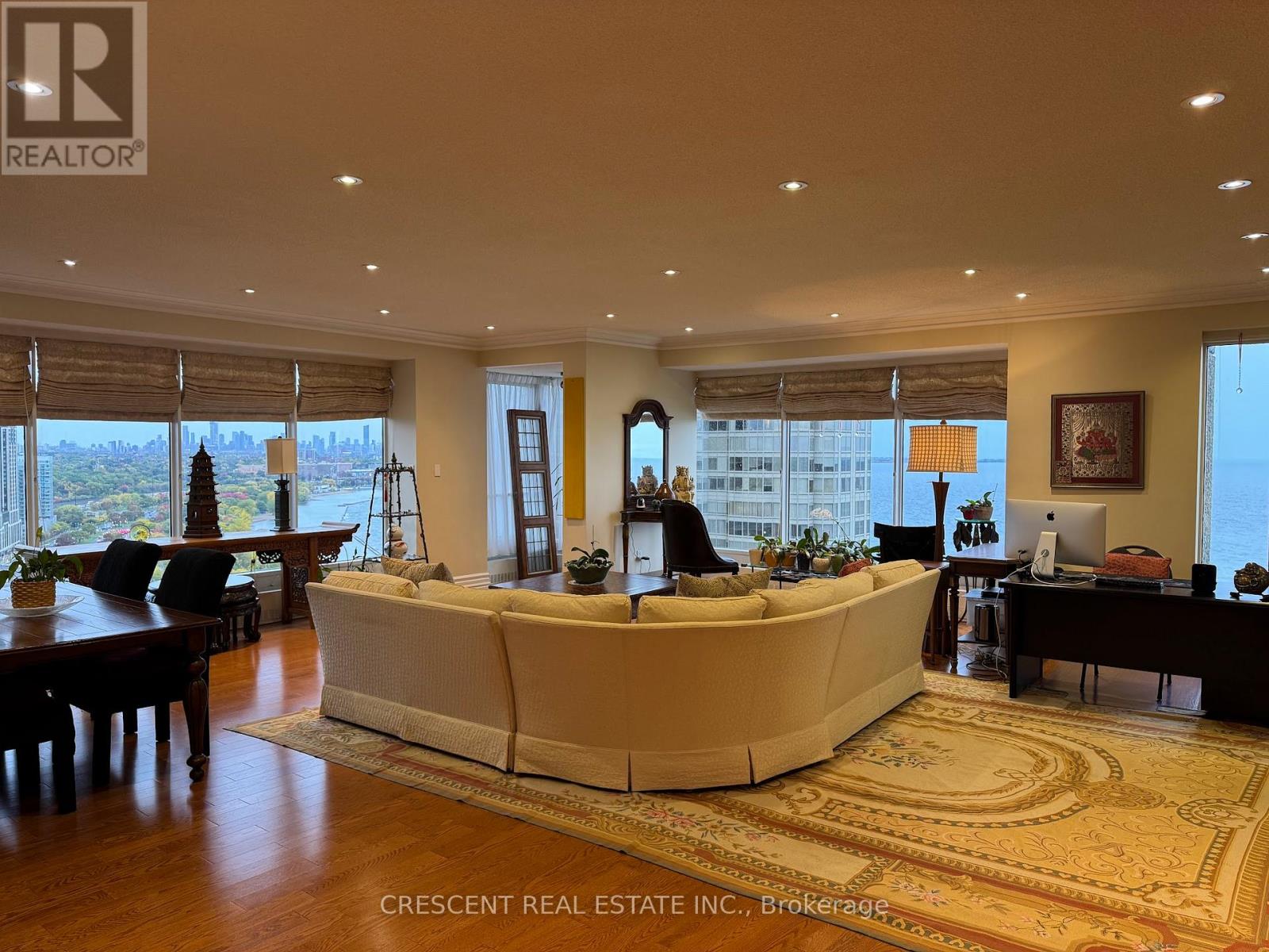 2607 - 2045 LAKE SHORE BOULEVARD W