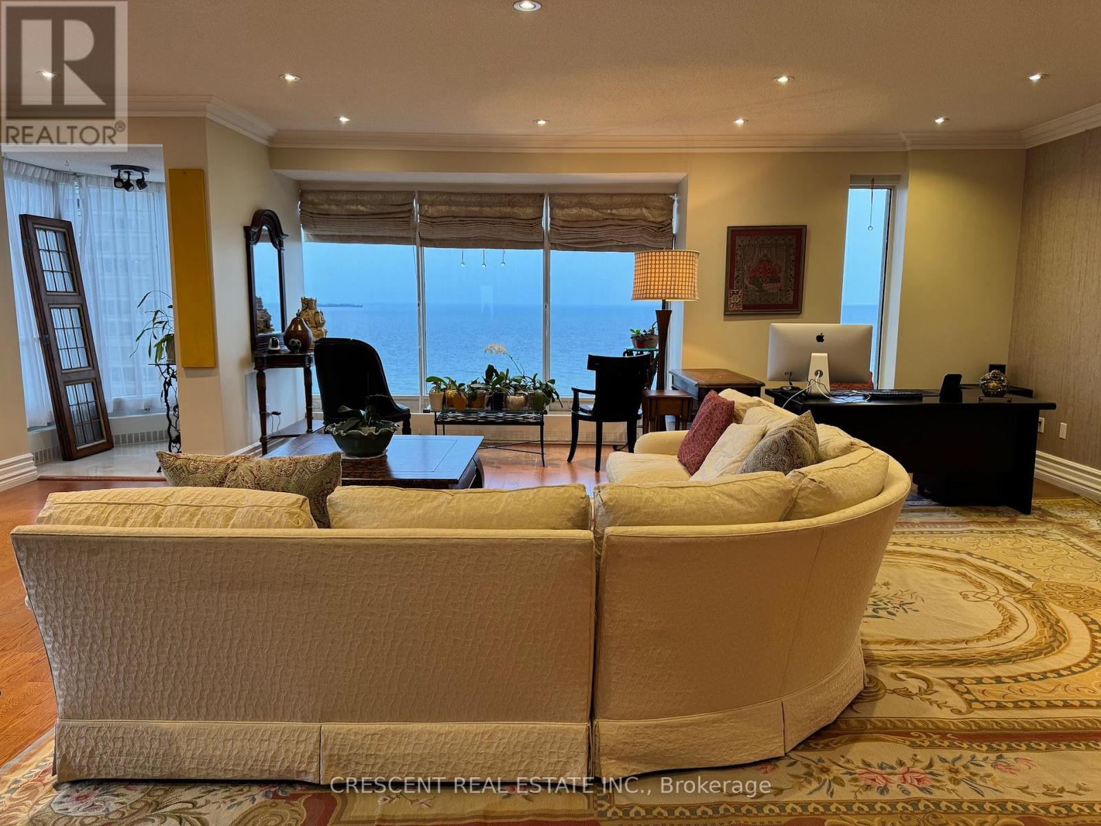 2607 - 2045 LAKE SHORE BOULEVARD W