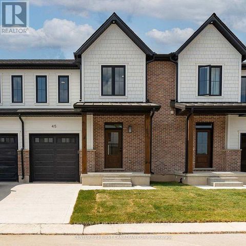 147-31(21) SCOTTS DRIVE Lucan Biddulph (Lucan) ON N0M2J0