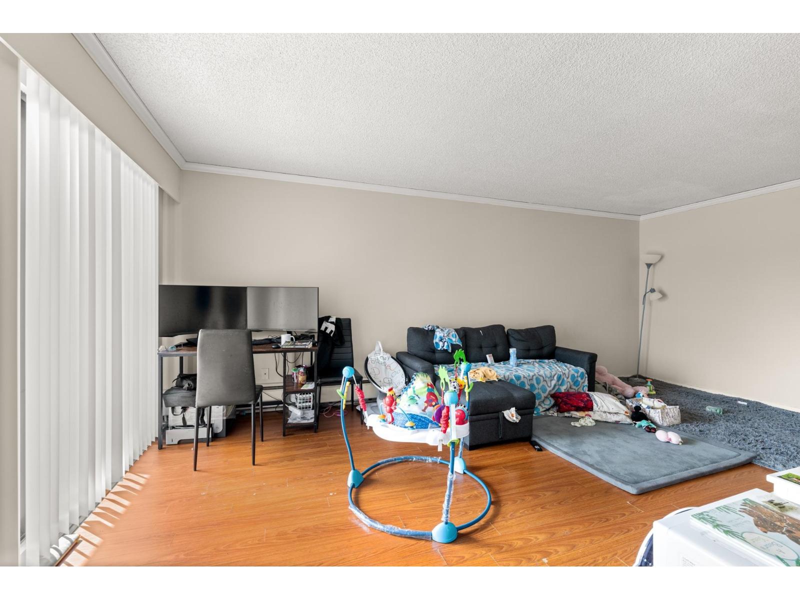 342 1909 SALTON ROAD