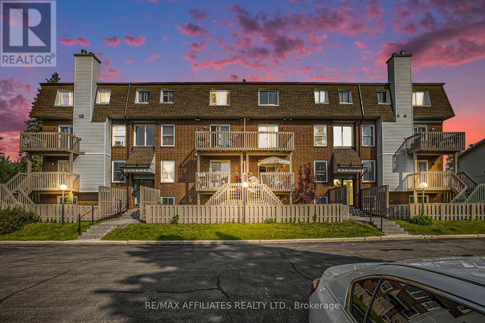 108 - 24 TOWNLINE ROAD W