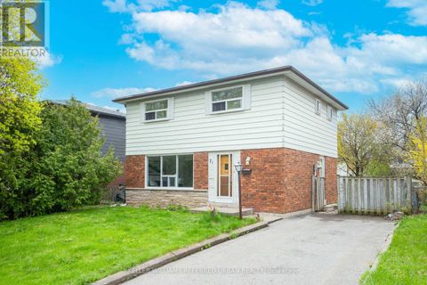 71 GORSEY SQUARE Toronto (Malvern) ON M1B1A6