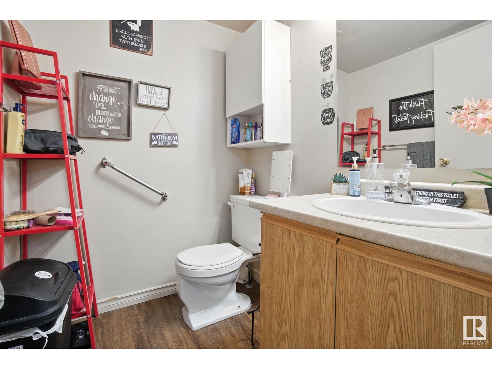 #7 1415 62 ST NW
