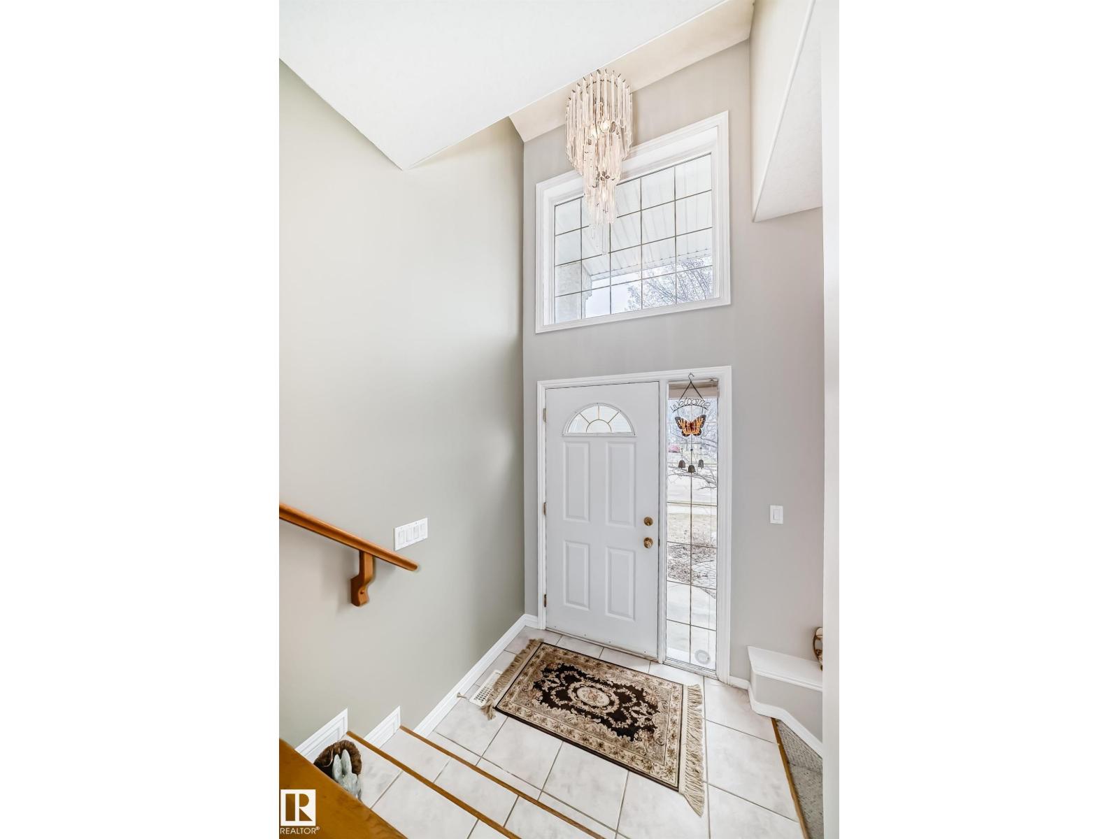 168 KULAWY DR N NW