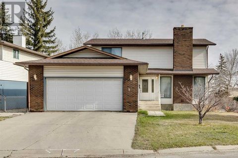 2 Bergen Crescent NW Calgary AB T3K1J3