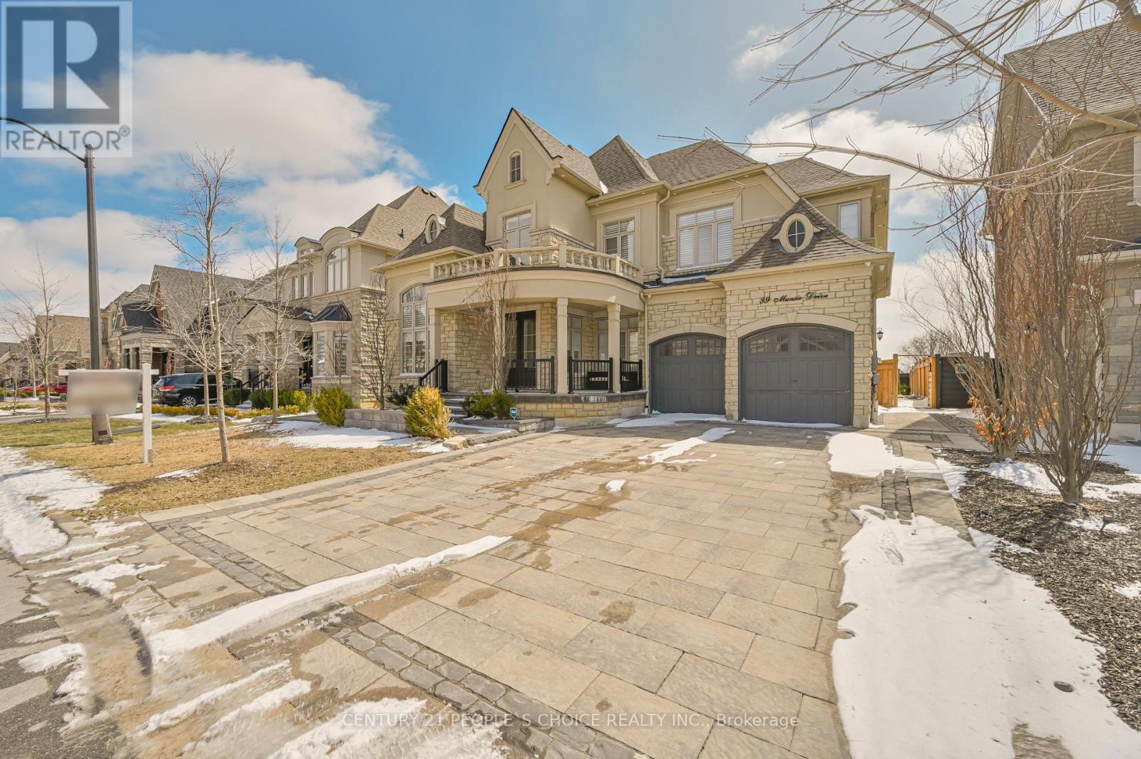 39 MUNSIE DRIVE