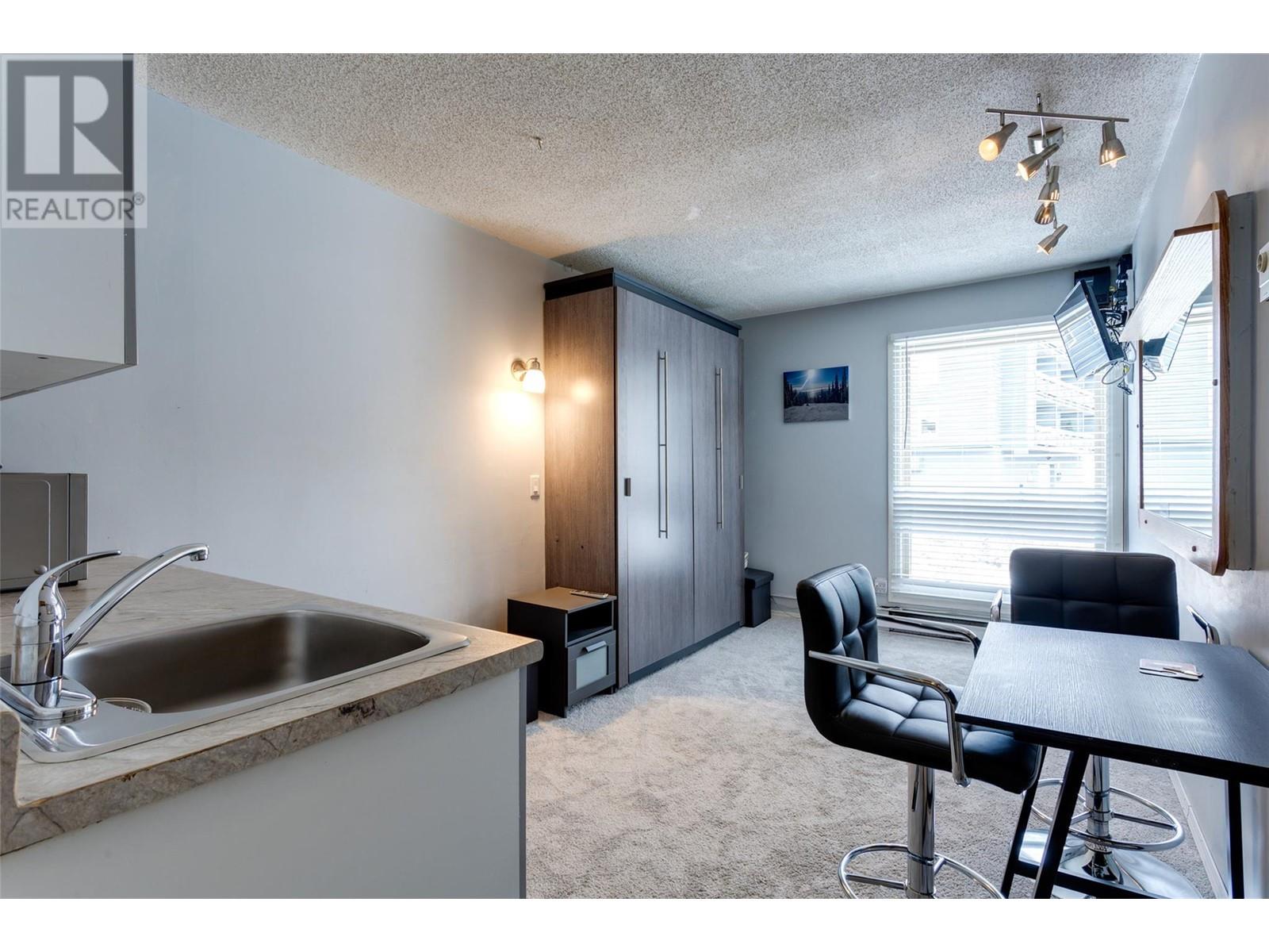 5375 Big White Road Unit# 230