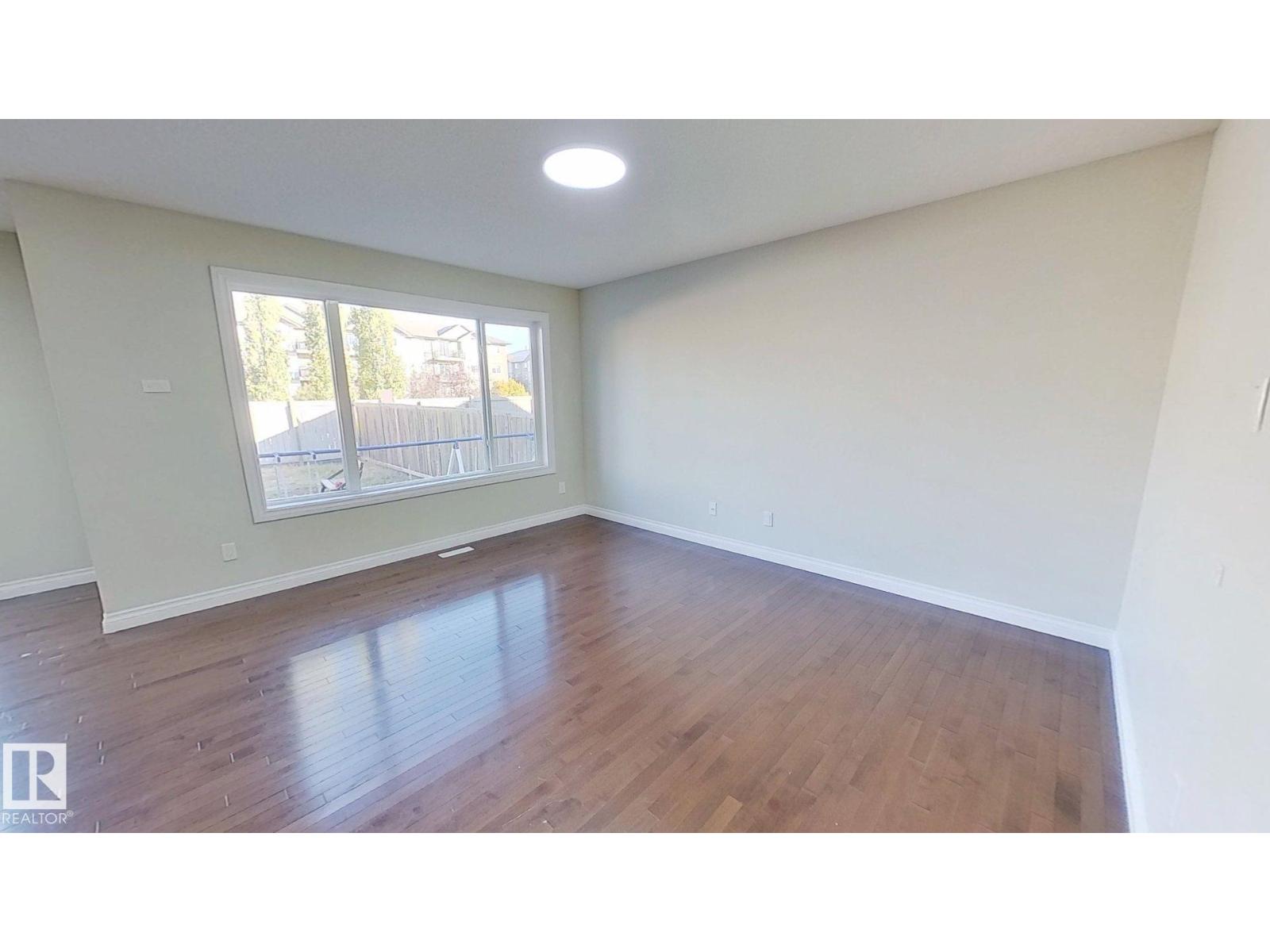 3236 17B AV NW