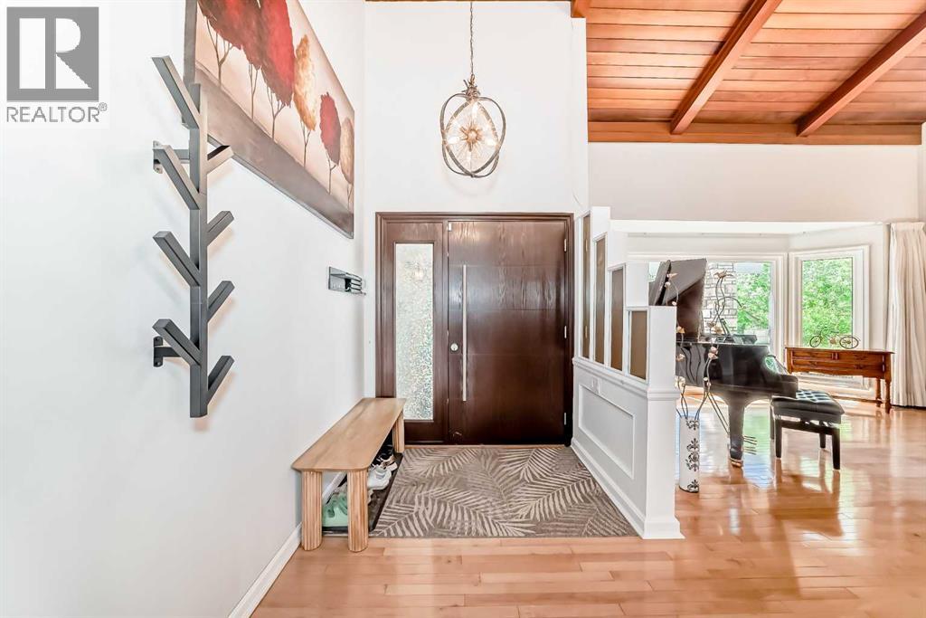1912 Palliser Drive SW