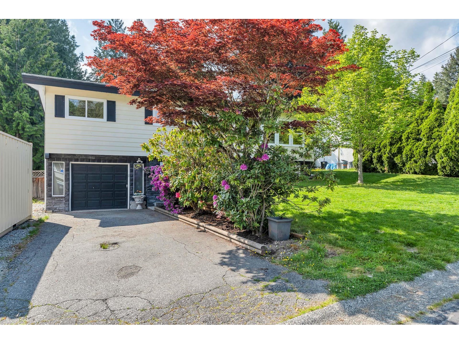 8067 WAXBERRY CRESCENT