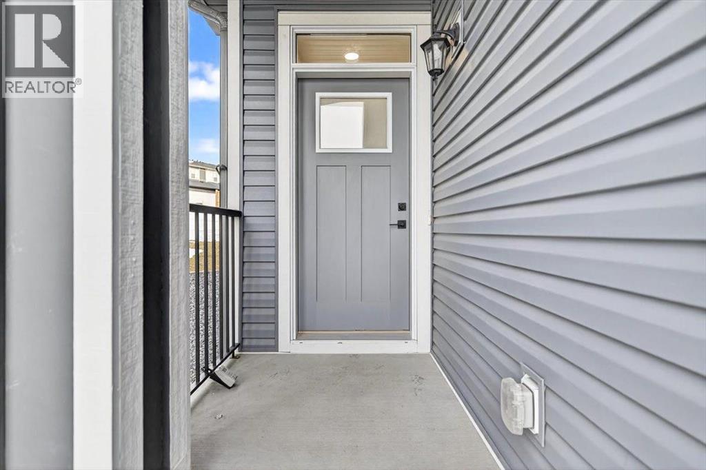 392 Carringvue Place NW