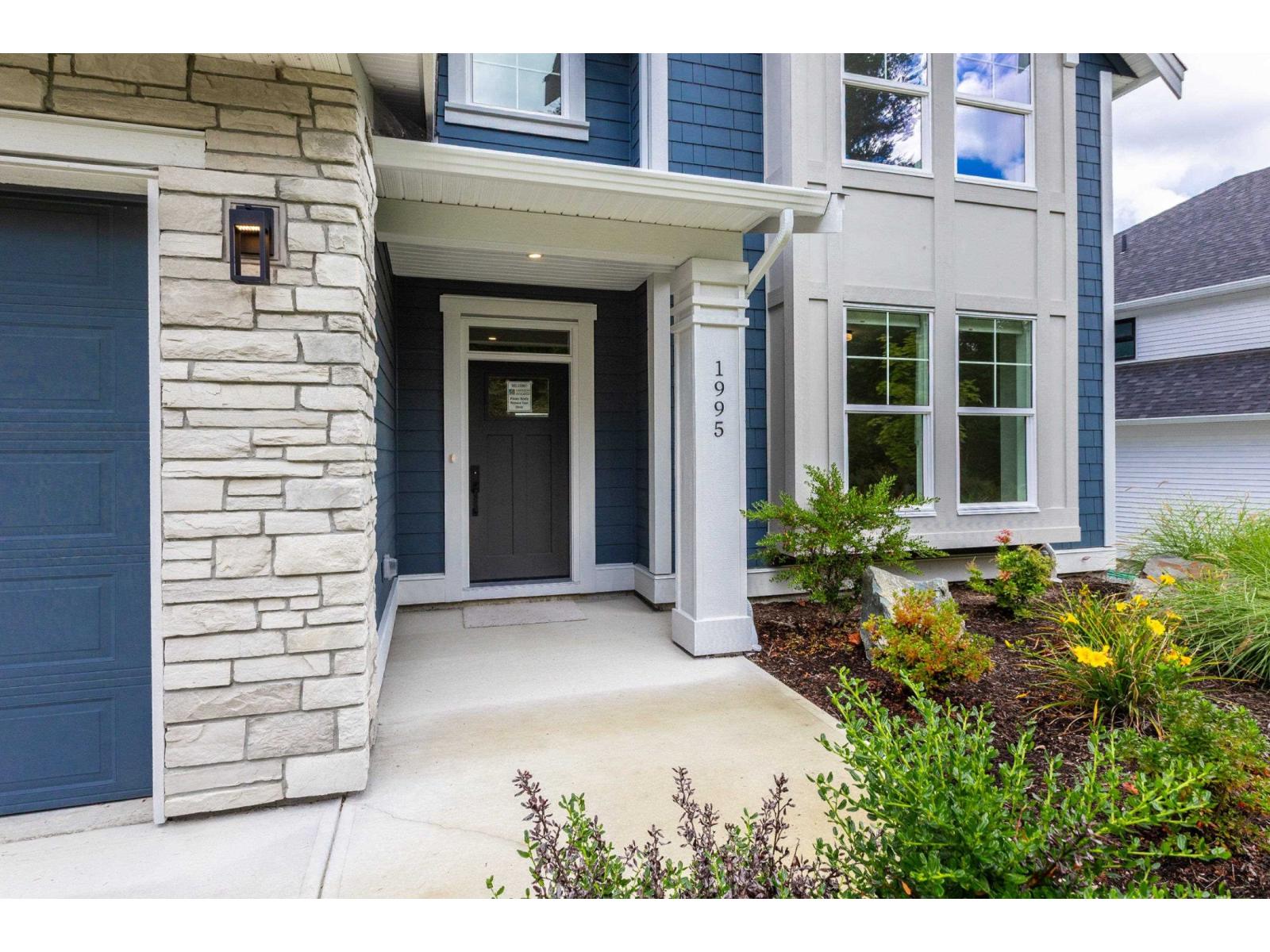 1995 WOODSIDE BOULEVARD|Mt Woodside