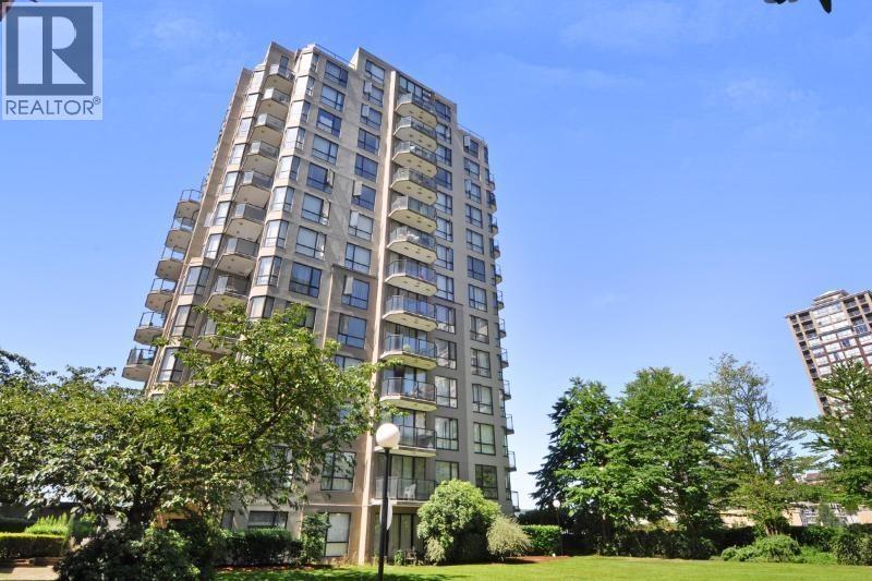 Photo 1 of 23 — 405 55 TENTH STREET Unit 405, New Westminster, BC V3M6R5