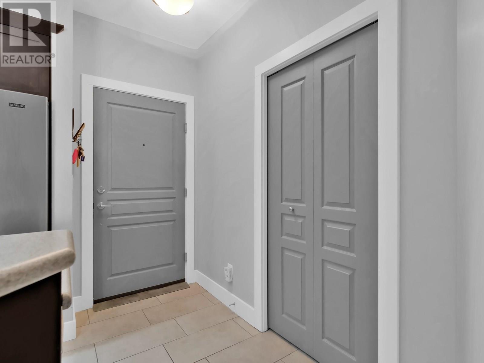 250 WATERFORD Avenue Unit# 311