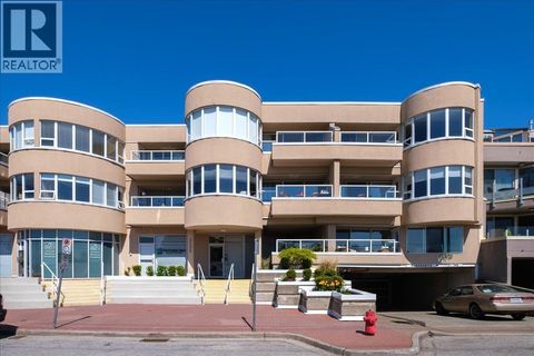 302 2455 BELLEVUE AVENUE West Vancouver BC V7V1E1