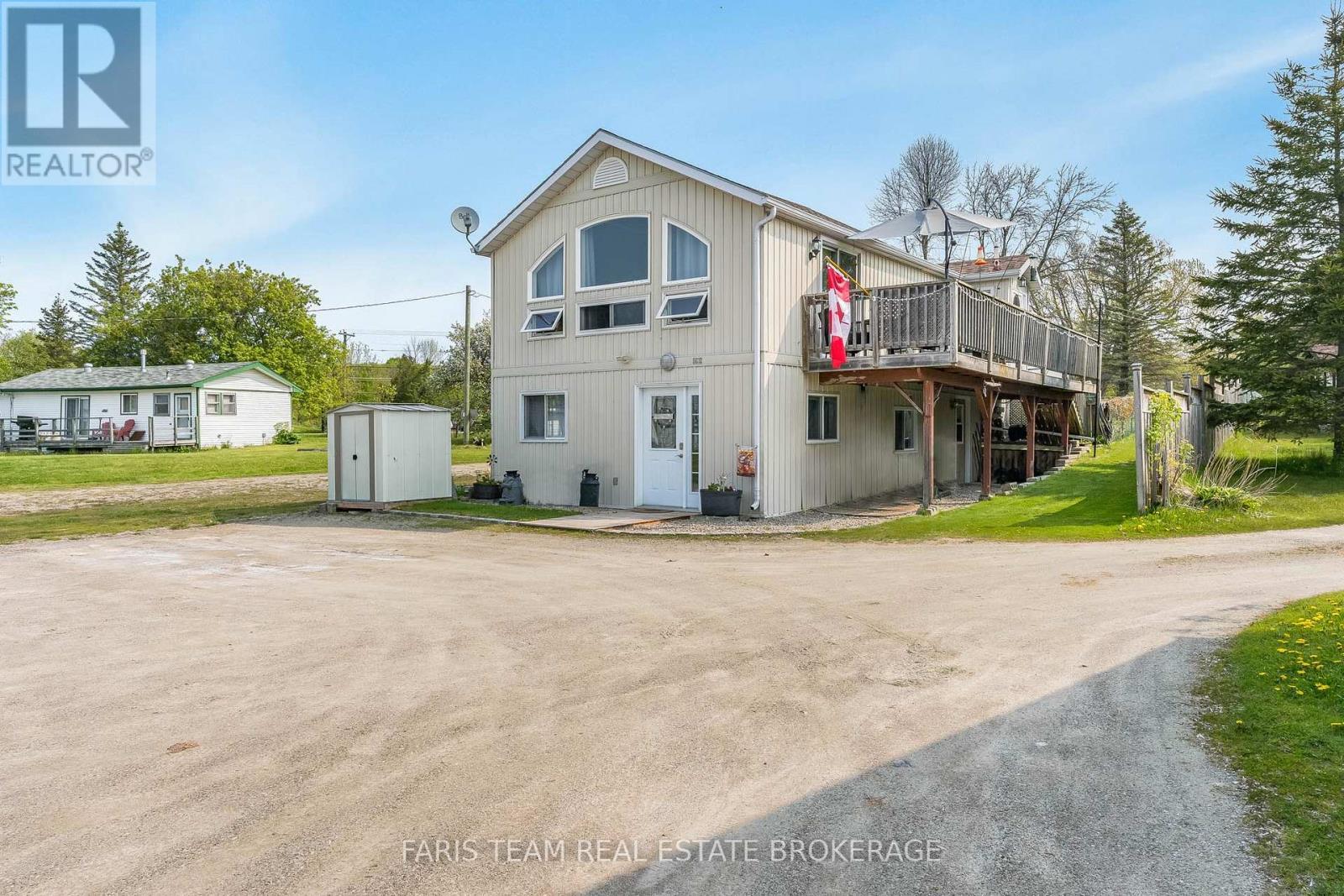 Photo 1 of 36 — 5632 PENETANGUISHENE ROAD, Springwater (Elmvale), ON L0L1P0