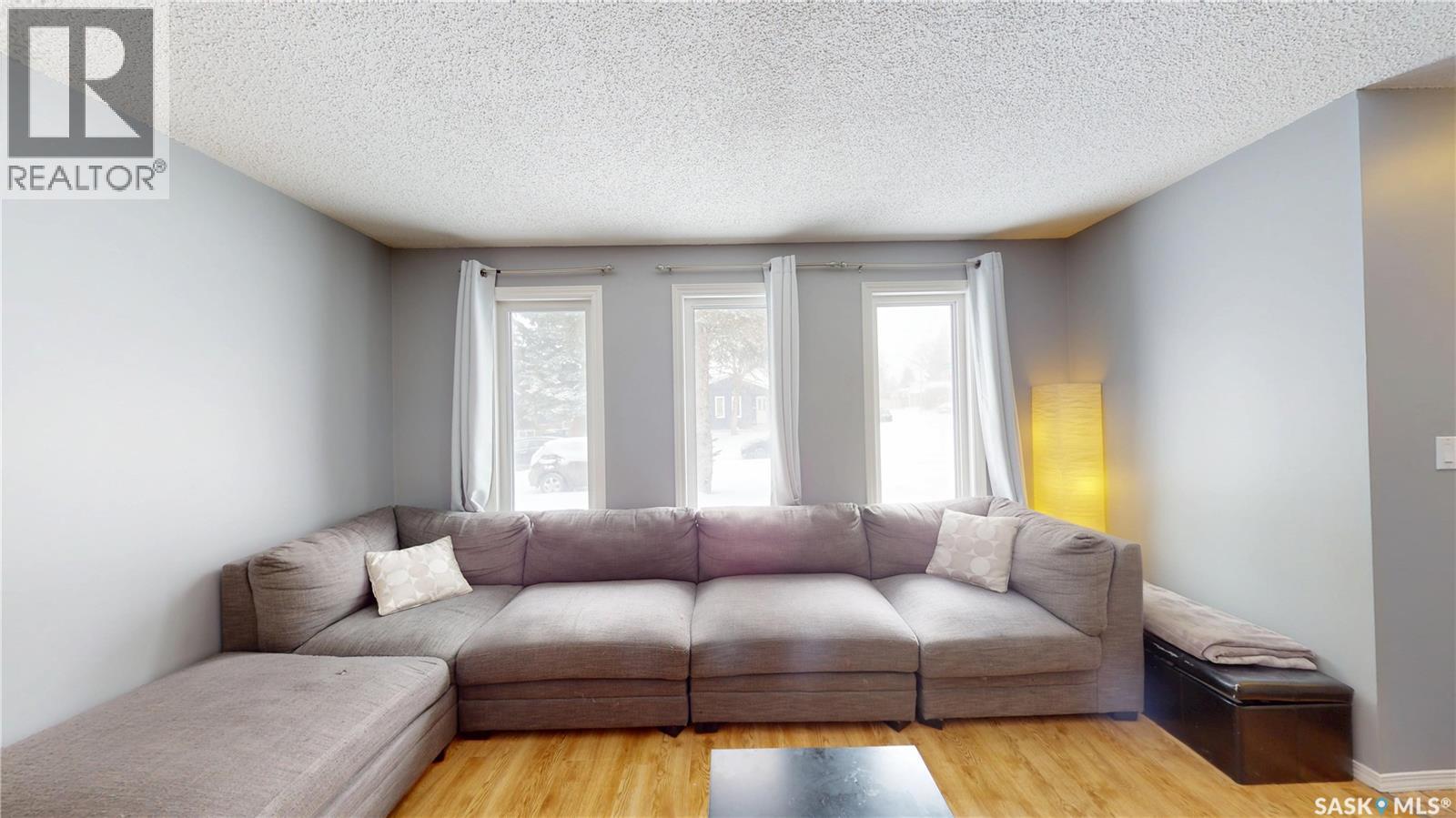 402A Gardiner PLACE