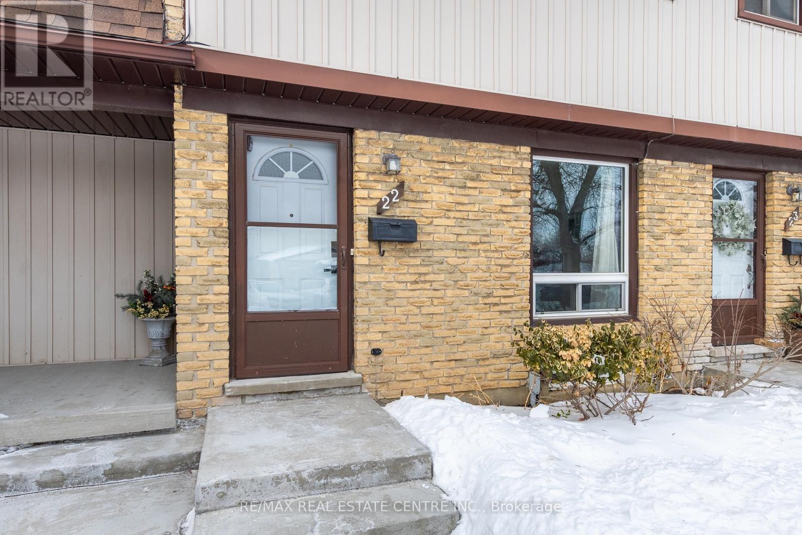 22 - 210 GLAMIS ROAD