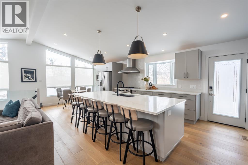 4090 COLLINGWOOD STREET