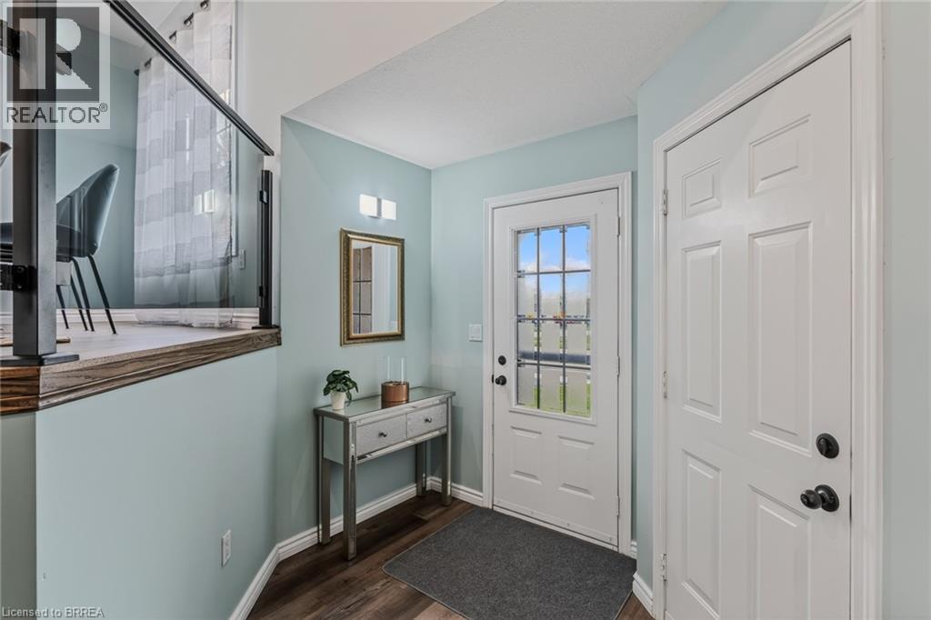 4 DOWDEN Avenue
