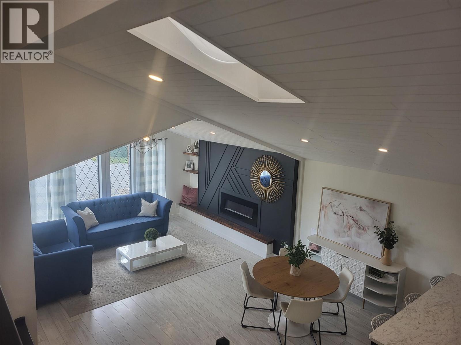 9504 Hummingbird Lane