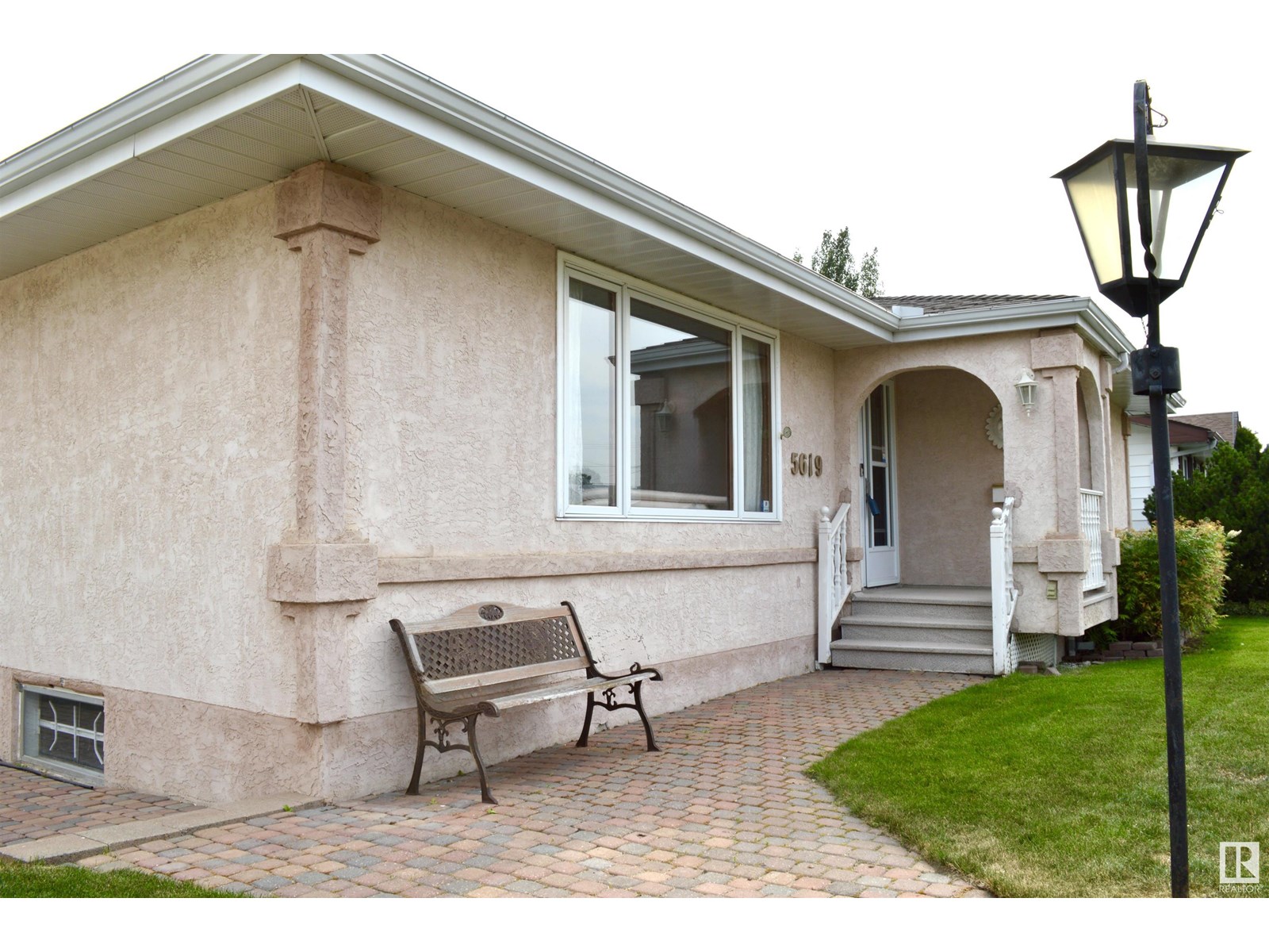 5619 140A AV NW