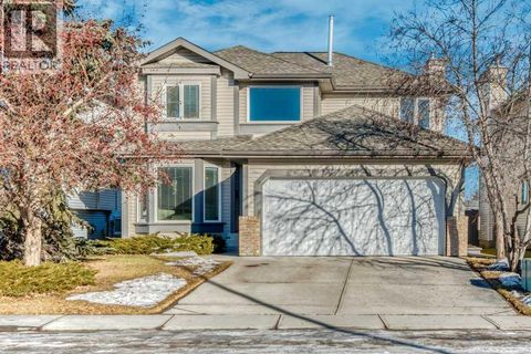 44 Douglas Shore Close SE Calgary AB T2Z2K7