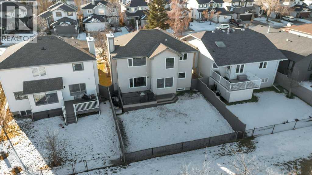 44 Douglas Shore Close SE