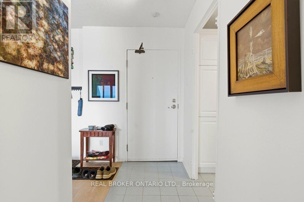 1613 - 40 LANDRY STREET