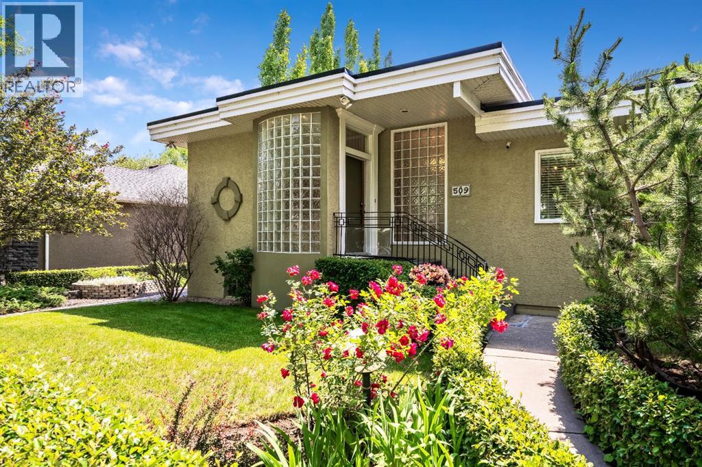 509 15 Avenue NE