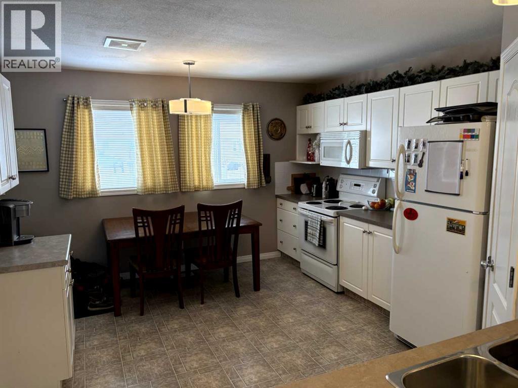 47, 33 Donlevy Avenue