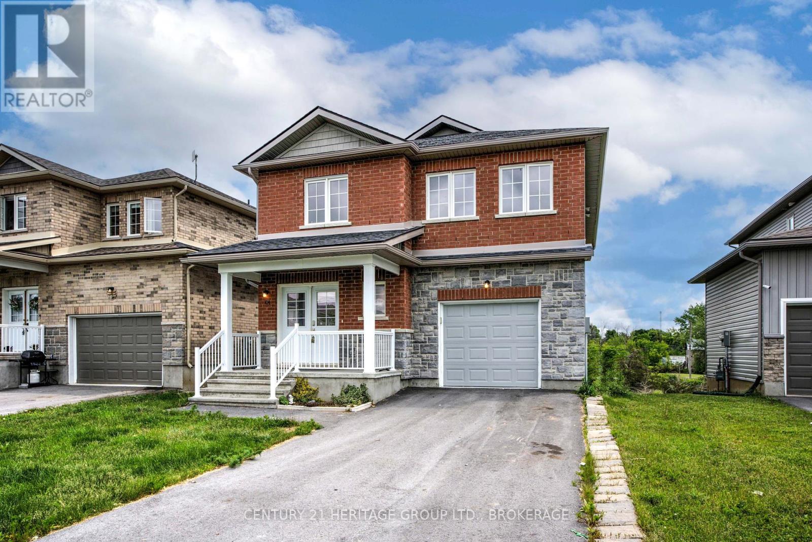 104 BRENNAN CRESCENT