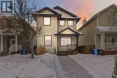 137 Sunday Creek Way Fort McMurray AB T9K2V3