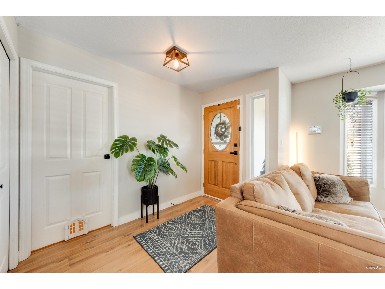 5856 GLENDALE DRIVE|Sardis South